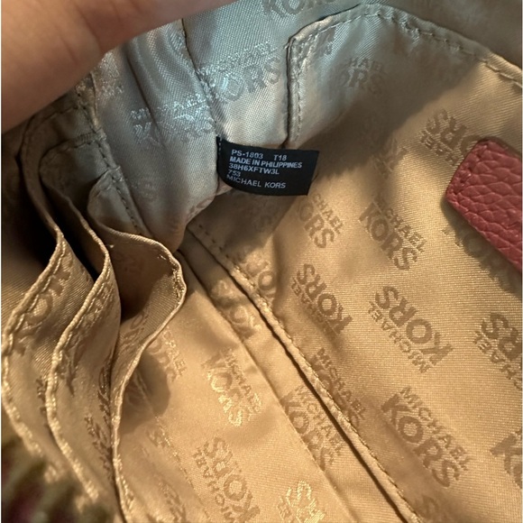 💗💗Michael Kors MK Large Pebbled Pink Leather Clutch Wristlet - Picture 10 of 13